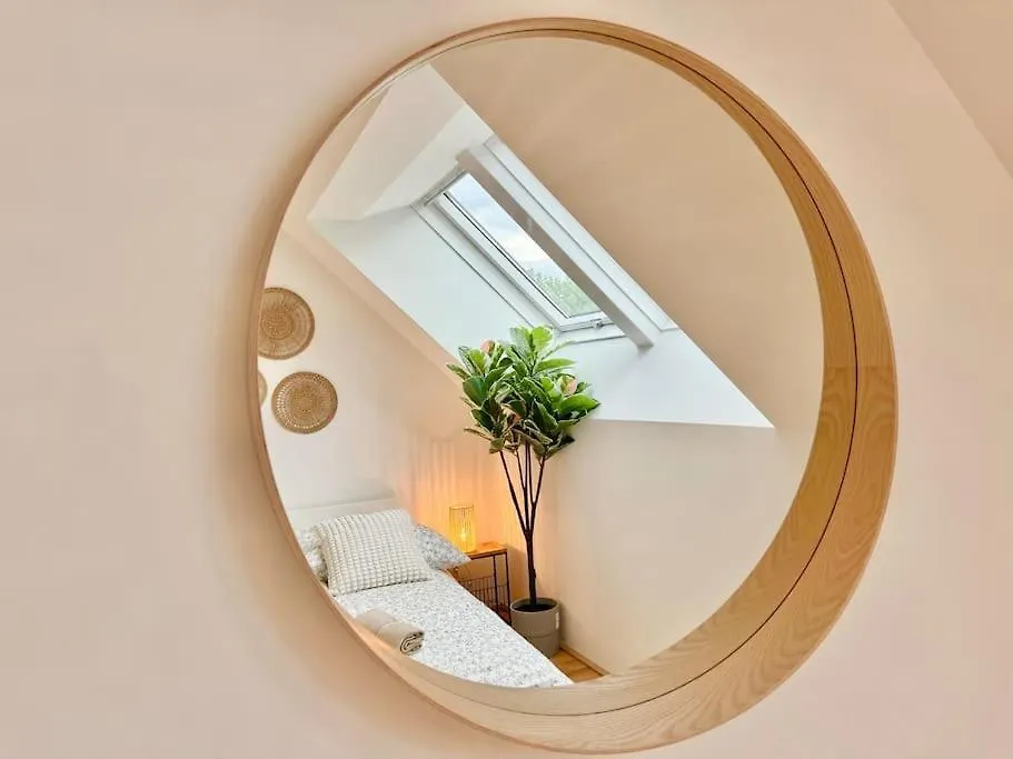 Rooftop Apartment With Balcony & Free Parking Vienna Austria