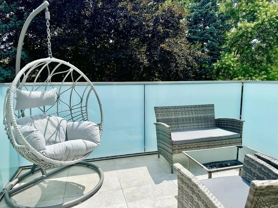 Rooftop Apartment With Balcony & Free Parking Vienna